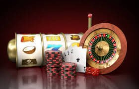 Pengguna ponsel memeriksa transaksi hokibet228